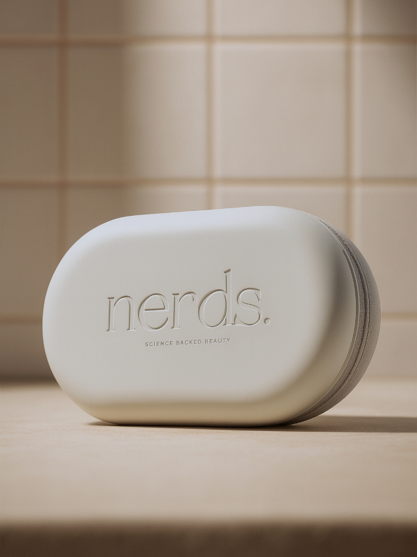 NERDS - The Pouch - praktikus szilikon neszeszer